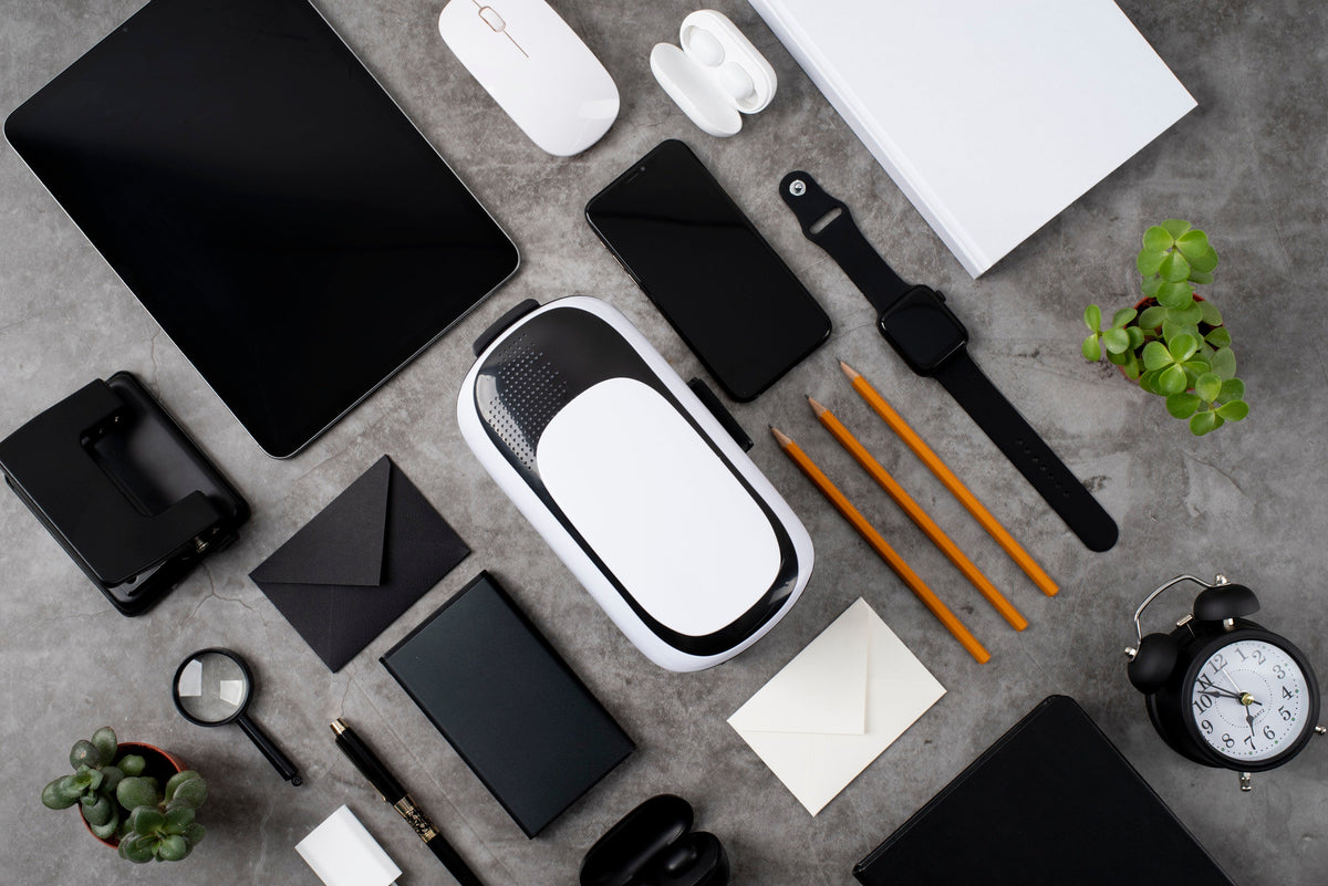 Smart Tech & Gadgets